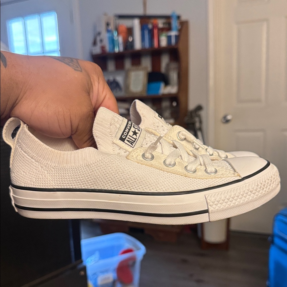 Converse Chuck Taylor Cream Low-Tops